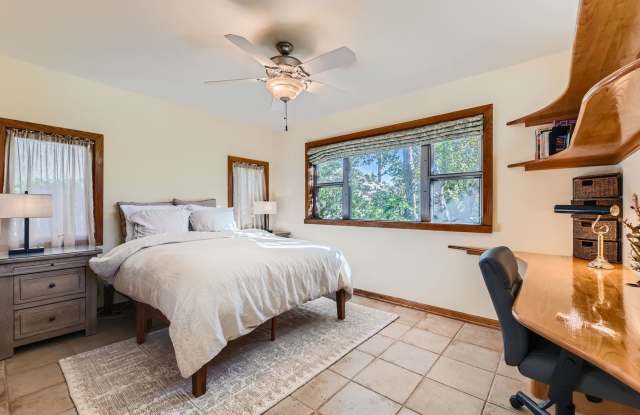 2-Bedroom in Newlands with Secret Garden & Suite Gallery 4