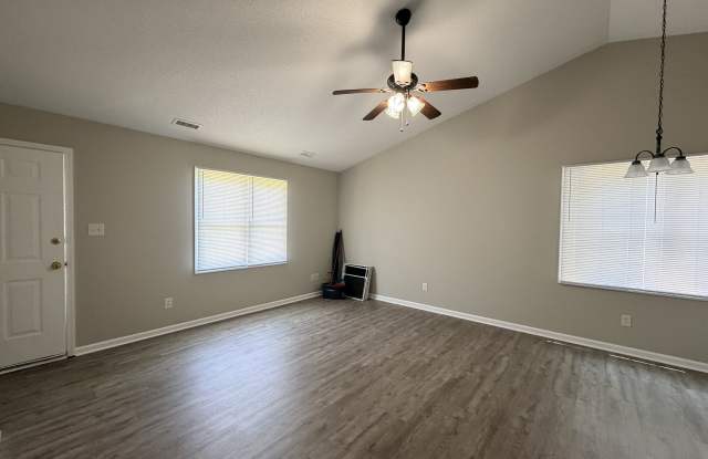 3209 Deerpath Circle Gallery 4