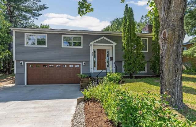 Modern Comfort on East Terrace — Perfect for Families or Professionals photos photos