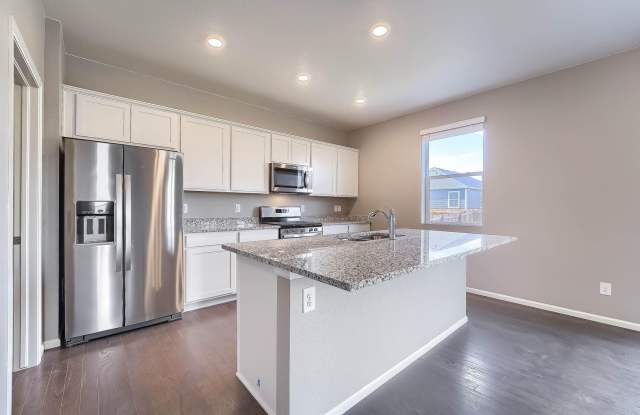 Gorgeous 4 bed, 3 bath, loft and an office! photos photos