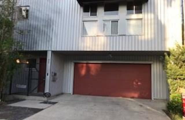 820 W Reinerman Street - 820 Reinerman St, Houston, TX 77007