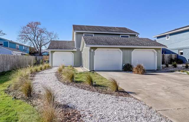 2 Blocks from the Beach! photos photos