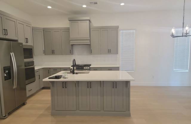 Bright and Spacious NEW 3 Bedroom Home! photos photos