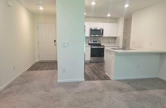 3 Bedroom/2 Bath Gallery 4