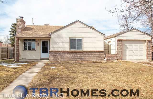 885 Oswego St - 885 Oswego Street, Aurora, CO 80010