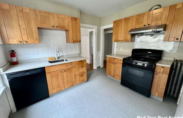 28 Boulevard Ter. photos photos