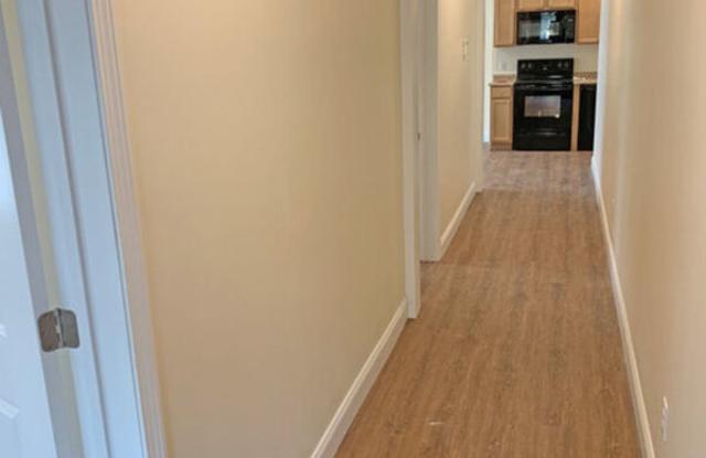 323 Pearl Street, Unit 2 Gallery 2