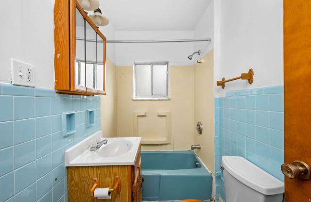 Beautiful 2 bedroom home in Scott Township available October 1! Gallery 3