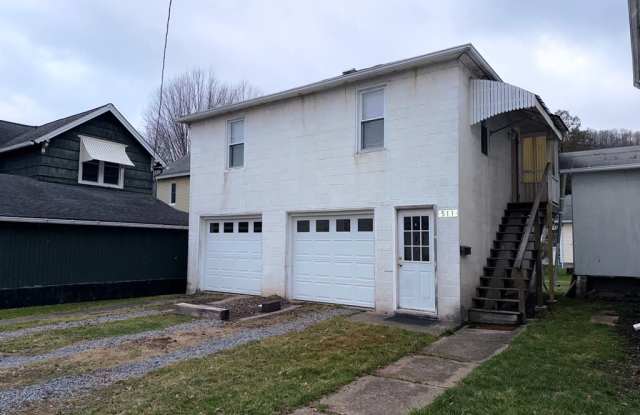 511 Vine St - 511 Vine Street, Emporium, PA 15834