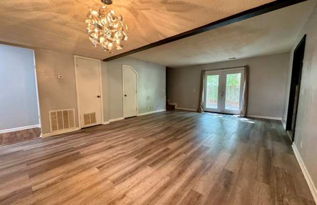 MOVE-IN READY (No Pets) |  ONLY PAY ELECTRIC + RENT Gallery 3