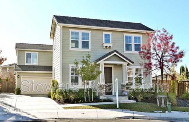 630 Bond Ct photos photos