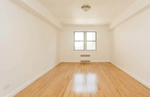 3850 Hudson Manor Ter Apt 5DW Gallery 1