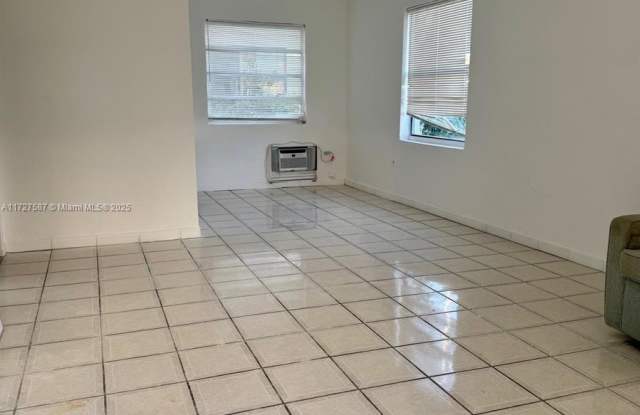 1800 Normandy Dr Gallery 4