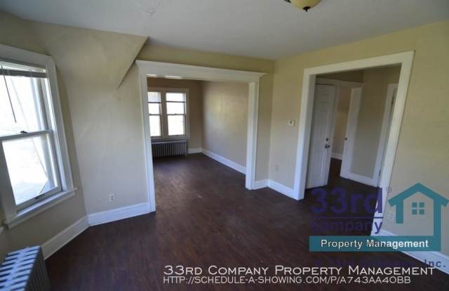 1302 Fremont Avenue East Gallery 2