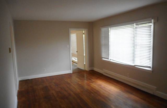 313 S. Lindell Rd. Gallery 3