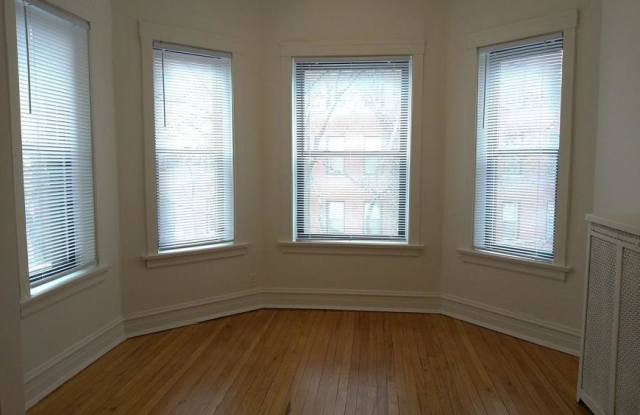705 W Cornelia Avenue photos photos