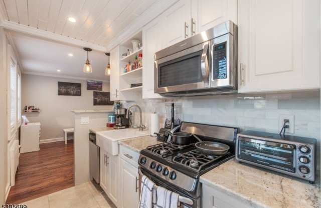 378 Claremont Ave photos photos