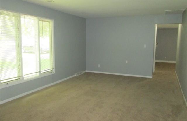 8427 Spring Mill Road Gallery 4
