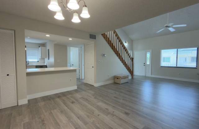 Rare Parkside Opportunity! Updated 3BR/2.5BA with Two Master Suites, Loft & Park Views Gallery 3