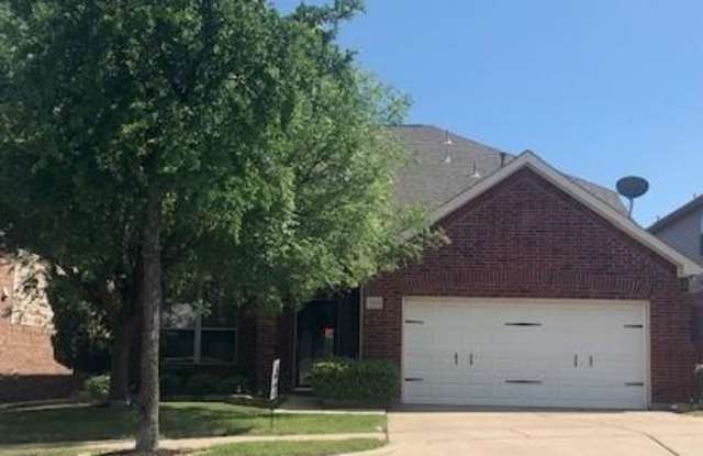 10509 Lipan Trail - 10509 Lipan Trl, Fort Worth, TX 76108
