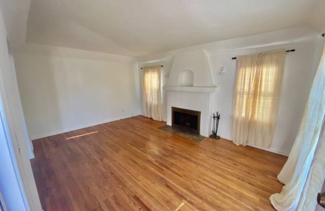 524 Magnolia Avenue Inglewood - 524 Magnolia Avenue, Inglewood, CA 90301