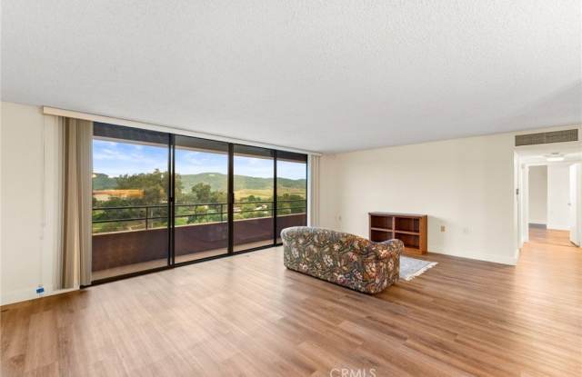 24055 Paseo Del Lago Gallery 4