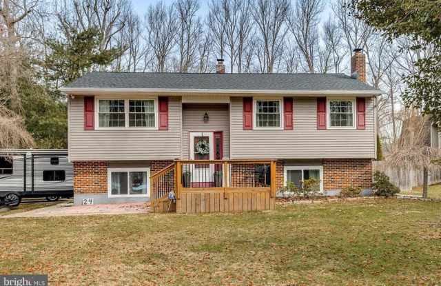 24 VIRGINIA TRAIL photos photos