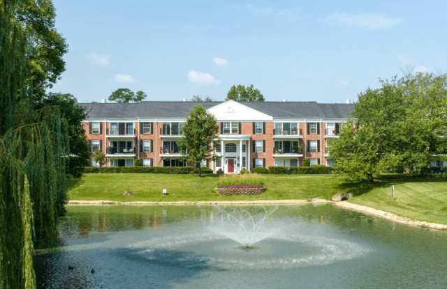 Versailles on the Lakes Oakbrook photos photos