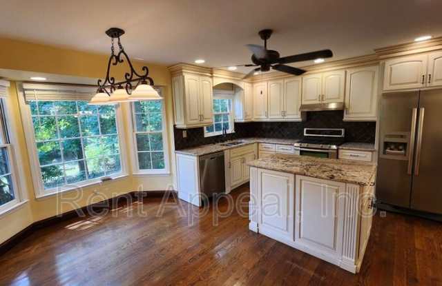 310 Milesford Ct. Gallery 3