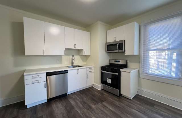 Updated 2BR Townhome with office  parking spot! - 119 Bausman Street, Pittsburgh, PA 15210