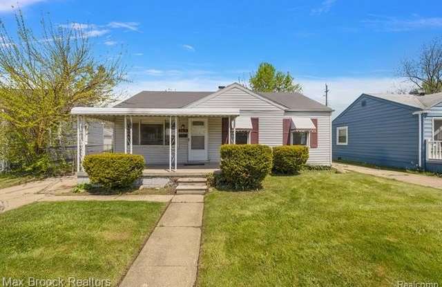 561 E BENNETT Avenue photos photos