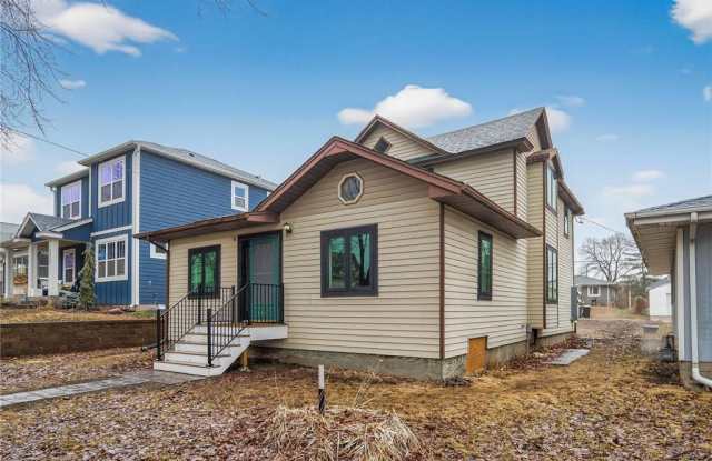 4437 1st Avenue S photos photos