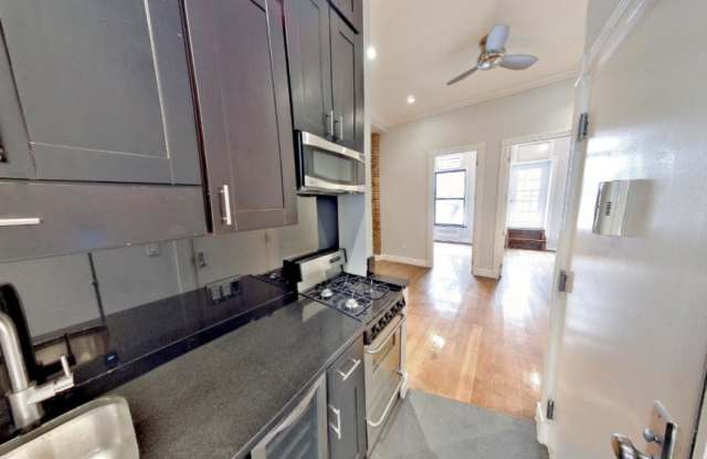 424 West 51st Street - 424 West 51st Street, New York City, NY 10019