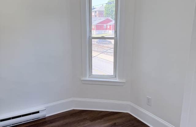 641 Walk Hill Street Gallery 2