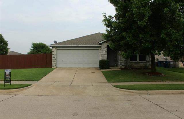 2713 Vasey Oak Drive Gallery 2