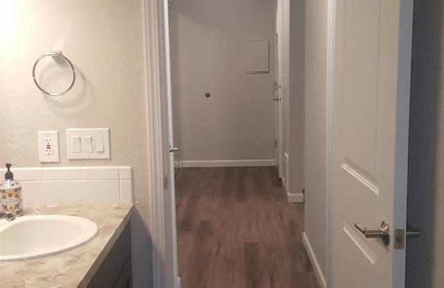 14755 Northeast 50th Place Gallery 2