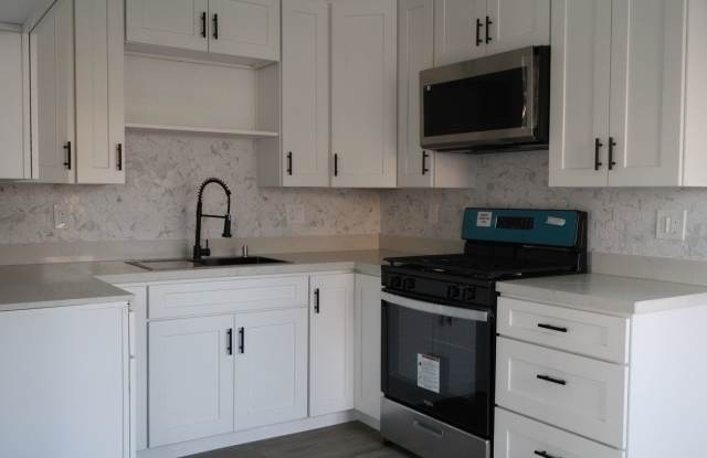 2 Bed 1 Bath Apartment For Rent in San Ysidro photos photos