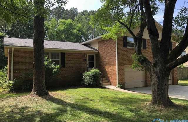 323 Forrest Park Ct NW Gallery 1