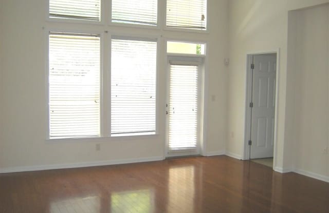 5305 Westchester Ridge Gallery 3