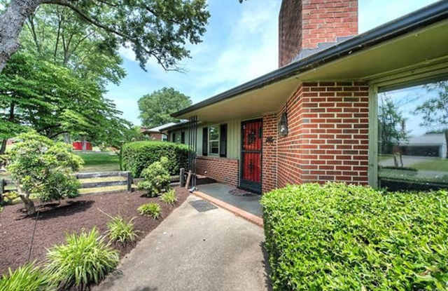 Spacious and Updated Home In Mechanicsville photos photos