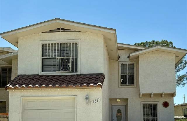707 El Pinal Place photos photos