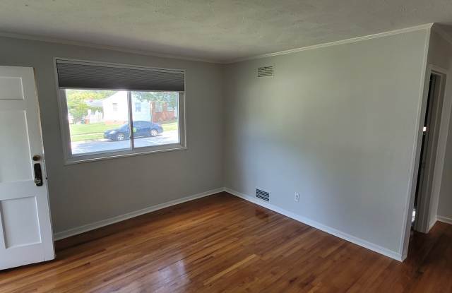 1805 Villa Dr Gallery 2
