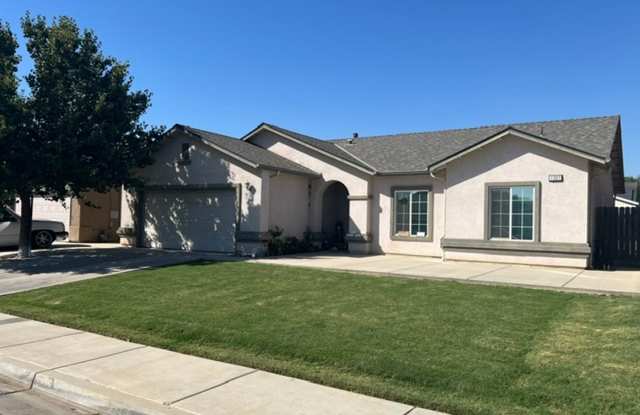 Dinuba House For Rent Gallery 4
