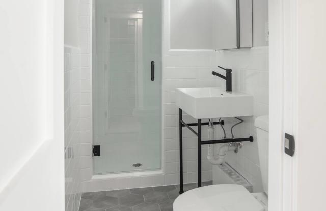 Connecticut House Apartments Gallery 3