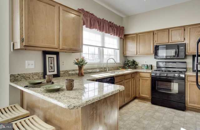 5511 VILLAGE CENTER Drive Gallery 1
