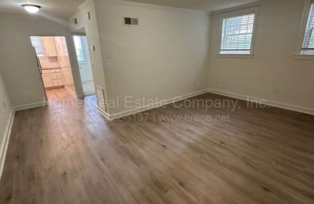 Colonial Arms Apartments | 805 West End Blvd Apt B-1 - 805 West End Boulevard, Winston-Salem, NC 27101