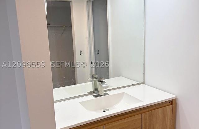12850 SW 4th Ct Gallery 2