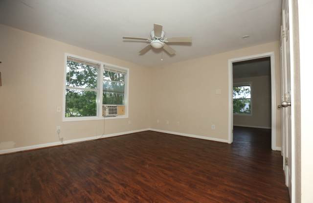 256 East Pecan Unit 3 Gallery 4