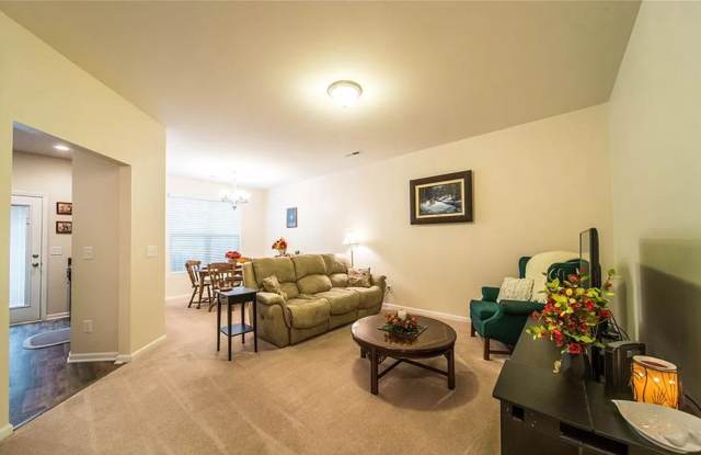 2411 Hartfield Cir Gallery 3