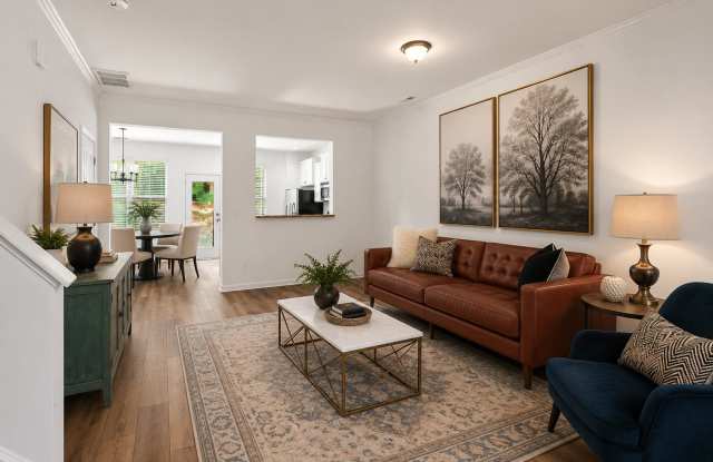Charming & Freshly Updated 3BR Townhome in Shearon Farms! Gallery 1